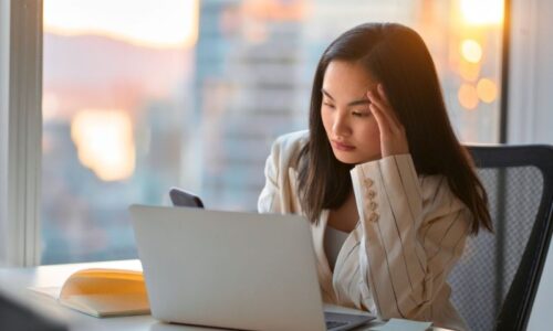 別再被「割韭菜老師」騙了！教你一招看穿顧問與老師到底行不行！