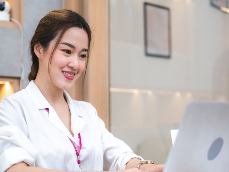 企業內訓講師費用大解密：2026年行情、怎麼抓預算，一次搞懂！